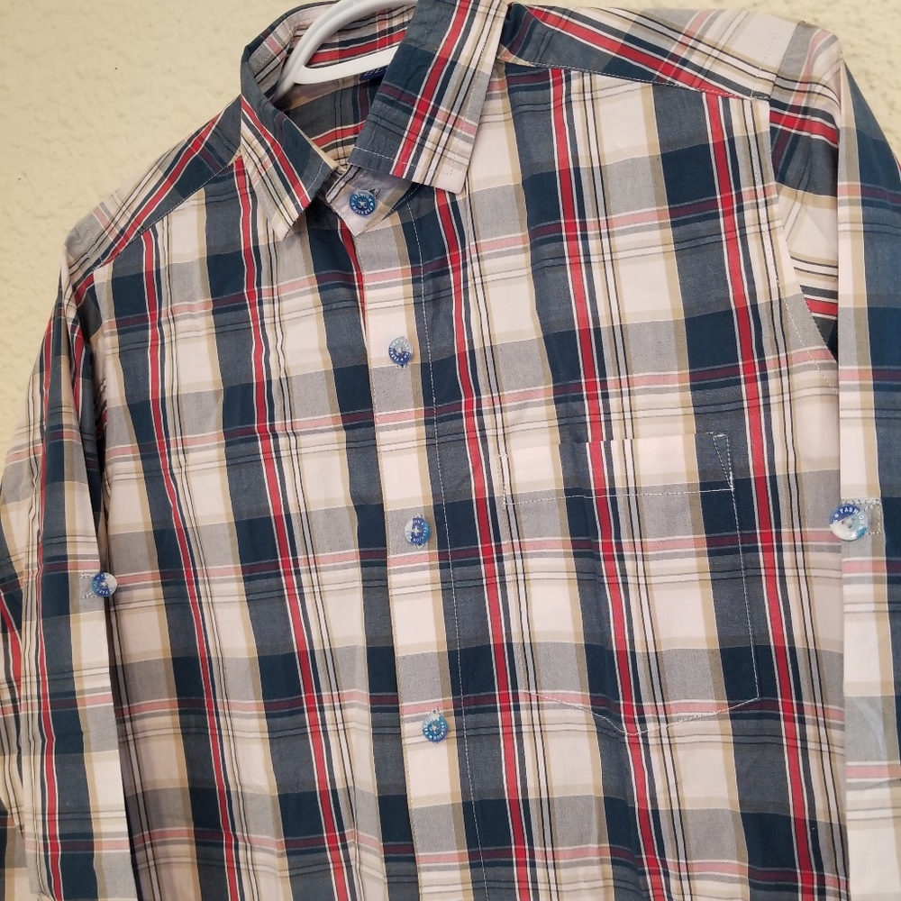 BEST Button-Up - Picture 3 of 5